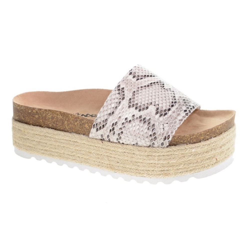 NWOT Dirty Laundry Slip On Platform Wedge Shoe Sandal Snake Beige US 7